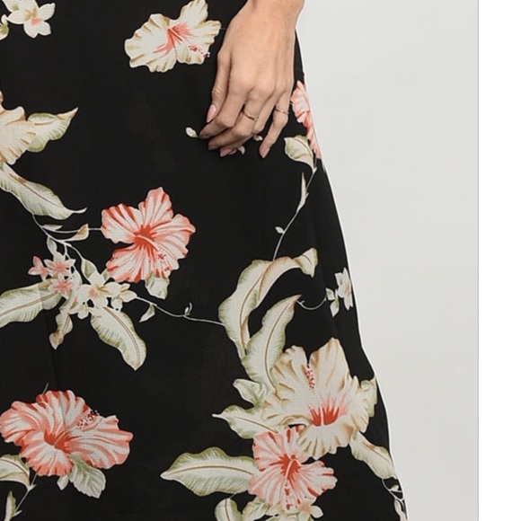 BLACK FLOWER PRINT DRESS - Picture 3 of 3